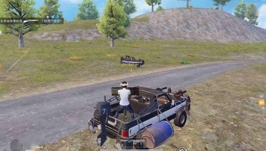 和平精英的小队怎么创建